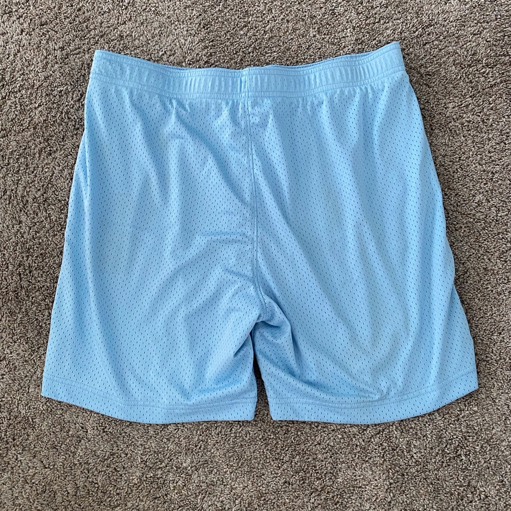 Hollister Shorts - Picture 2 of 3